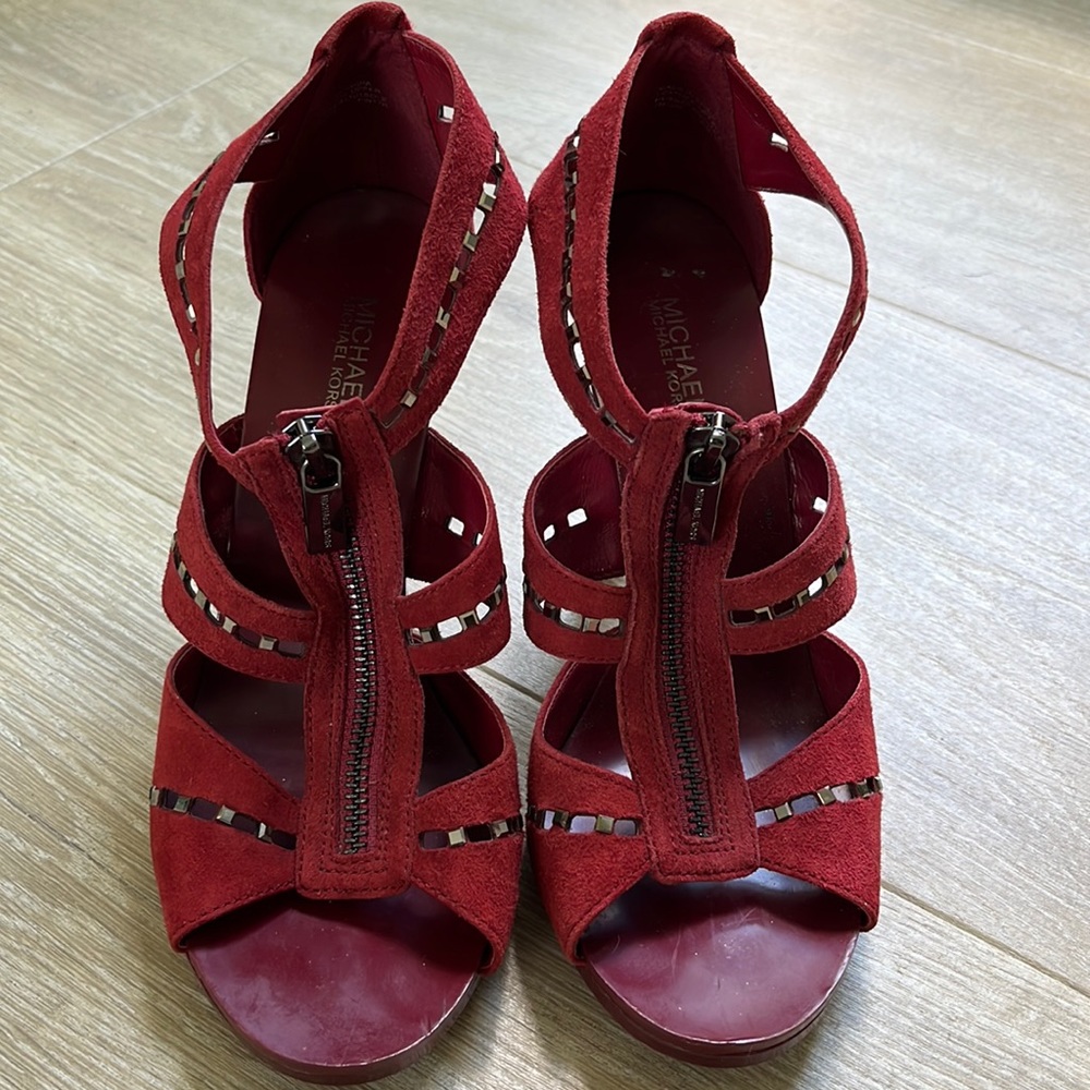 Michael Kors Burgundy Red Suede Heels Zip Up SIZE 7 *Hot & Spicy!* Peep Toe